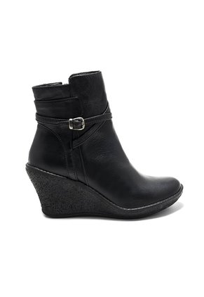 Botin Negro Vfyn Bekis 3