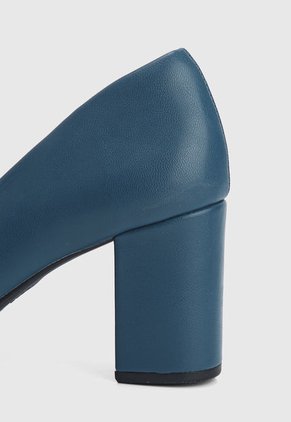 Tacón Medio Azul Petróleo Via Marte