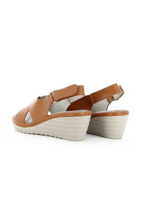 Sandalias Para Mujer Marca Via Spring, Color Camel