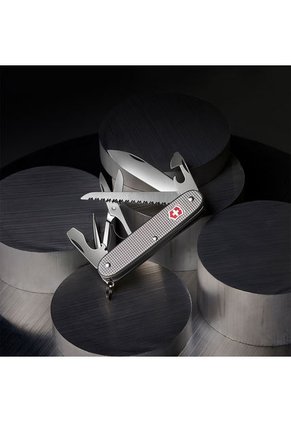 Navaja Mediana Farmer X Alox Gris Victorinox - 0.8271.26