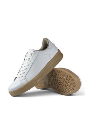 Tenis Cuero Hombre VillabonR VT-3023 BLANCO