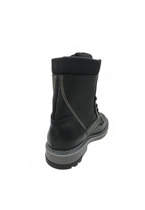 Botas Cuero Negro VillabonR VB-2001