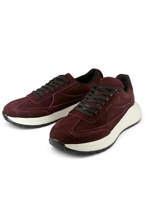 Tenis Cuero VillabonR VSA-4081 Vinotinto