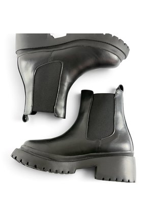 Botines Cuero Mujer Negro VillabonR VMY-9035