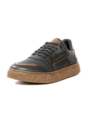 Tenis Cuero Hombre Negro VillabonR VD-3037