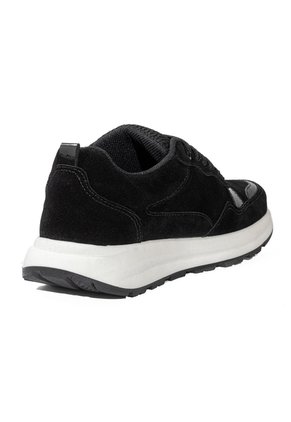 Tenis Negro VillabonR VRT-3058