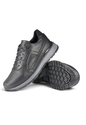 Tenis Cuero Hombre Negro VillabonR VTM-8030