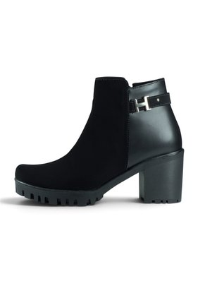 Botín Mujer Negro VillabonR VRB-5203