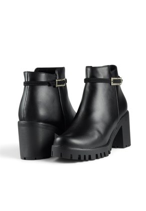 Botín Mujer Negro VillabonR VRB-5206