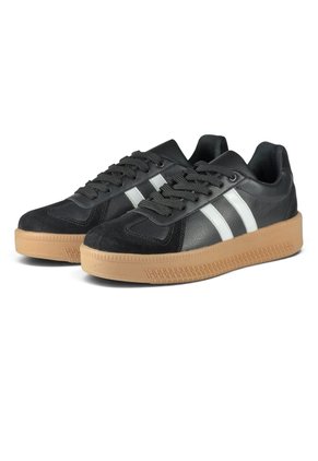 Tenis Mujer Negro VillabonR VRT-3063