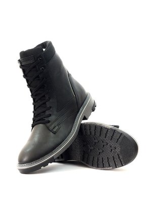 Botas Cuero Negro VillabonR VB-2003