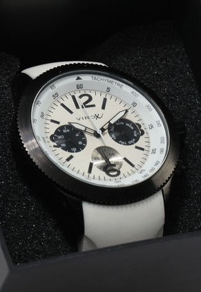 Reloj Negro-Blanco Virox