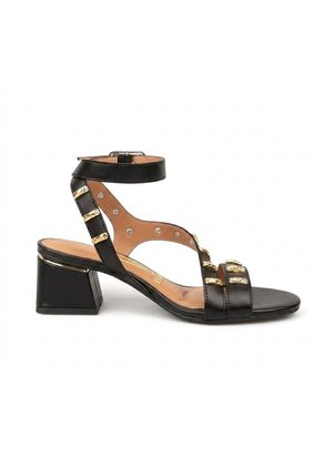 Sandalia Tacon Bajo Cuadrado Pelica Negro Vizzano