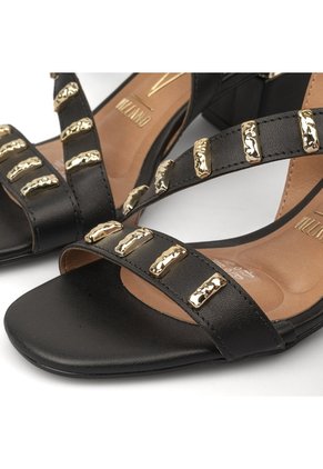 Sandalia Tacon Bajo Cuadrado Pelica Negro Vizzano