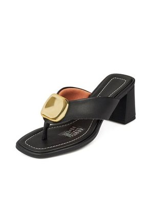 Sandalia Tacon Medio Cuadrado Negro Vizzano