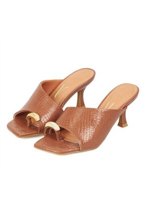 Sandalia Tacon Medio Café-Mocca Croco Vizzano