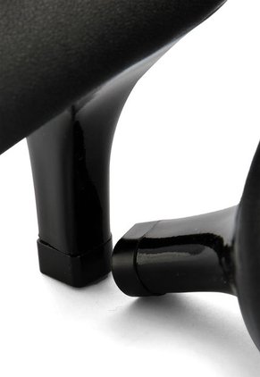 Tacón Bajo Negro Vizzano