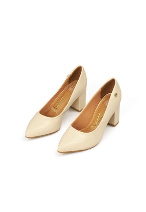 TACON MEDIO VERNIZ CREMA VIZZANO