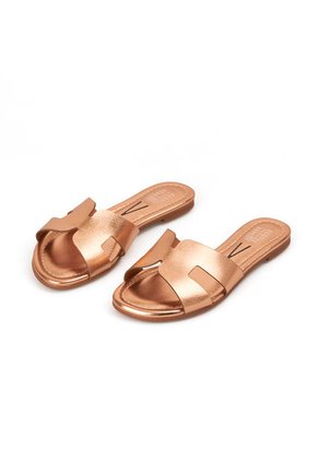 SANDALIA PLANA ORO ROSA VIZZANO