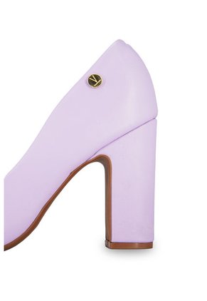 Tacón Alto Lila Vizzano