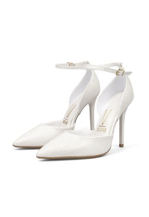 Stiletto Blanco Tacon Alto Mate Con Grabado Floral Vizzano