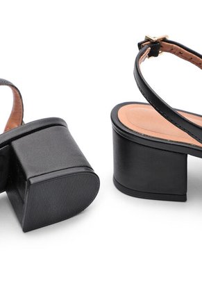 Tacon Bajo Cuadrado Slingback Negro Vizzano