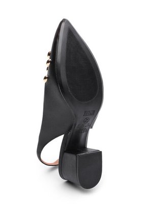 Tacon Bajo Cuadrado Slingback Negro Vizzano