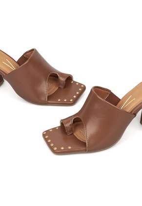 Sandalia Tacon Medio Moca Napa Vizzano