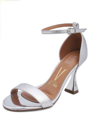 Sandalia Tacón Plateado Vizzano