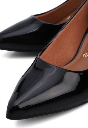 Tacón Medio Negro Vizzano