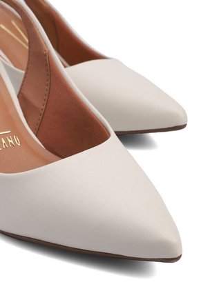 Tacón Medio Marfil Vizzano