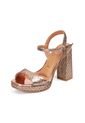 Sandalia Tacon Alto Cuadrado Plataforma Oro Rosa Metalico Vizzano de Vizzano