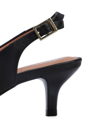 Tacón Medio Negro Vizzano