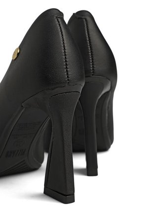 Tacón Alto Negro Vizzano