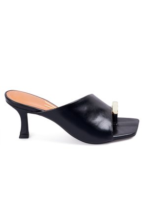 Sandalia Tacon Medio Negro Vizzano