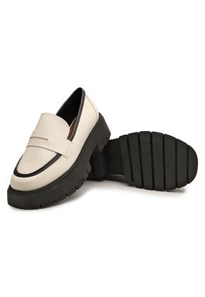 Mocasín Chunky Marfil-Negro Vizzano