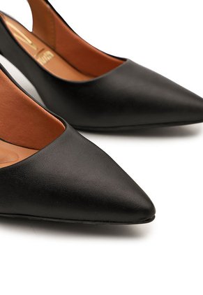 Tacón Medio Negro Vizzano