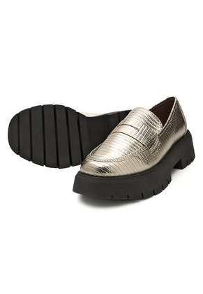Mocasín Chunky Dorado-Negro Vizzano