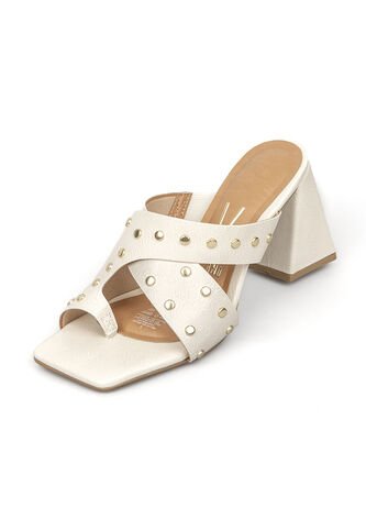 Sandalia Tacon Medio Marfil Napa Vizzano Vizzano