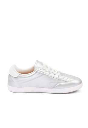 TENIS LIFESTYLE PLATA VIZZANO