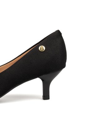 Tacon Medio Stiletto Camurca Flex Negro Vizzano