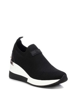 TENIS NEGRO XTI CIANA