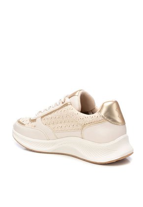 TENIS BEIGE XTI MEG