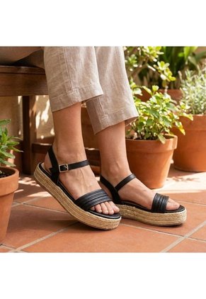 Sandalia Plana Para Mujer M96-Z471 ARENA ZAVATTY