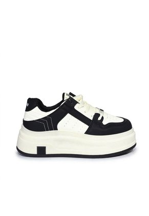 Tenis Para Mujer 2585-Z786 ZAVATTY