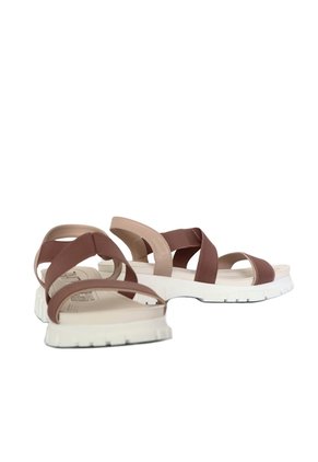 Sandalia Plana Para Mujer 9007-Z83 GUAYABA ZAVATTY