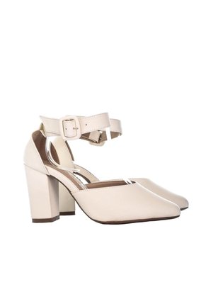 Tacon Para Mujer 5013-Z148 ZAVATTY
