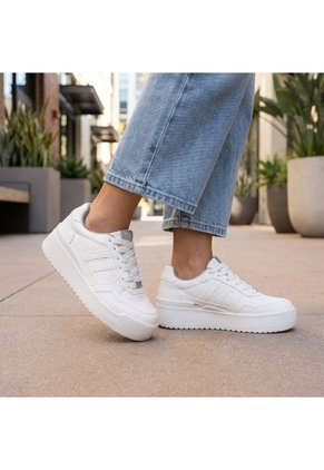 Tenis Para Mujer 197-Z273 BEIGE X CAMEL ZAVATTY