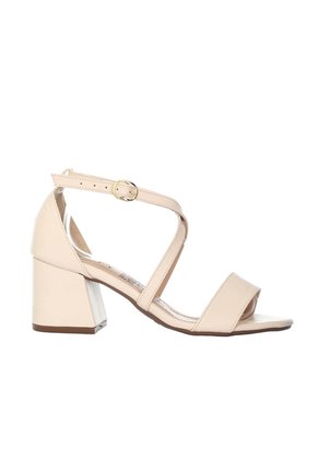 Sandalia Para Mujer Q51-Z471 ZAVATTY