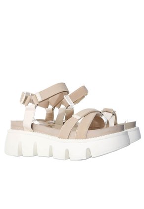 Plataforma Baja Para Mujer 140-Z83 ZAVATTY